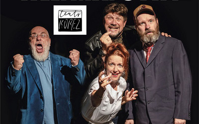 Zdjęcie 4 postaci, 3 mężczyzn i jednej kobiety. Logo teatru Kortez.